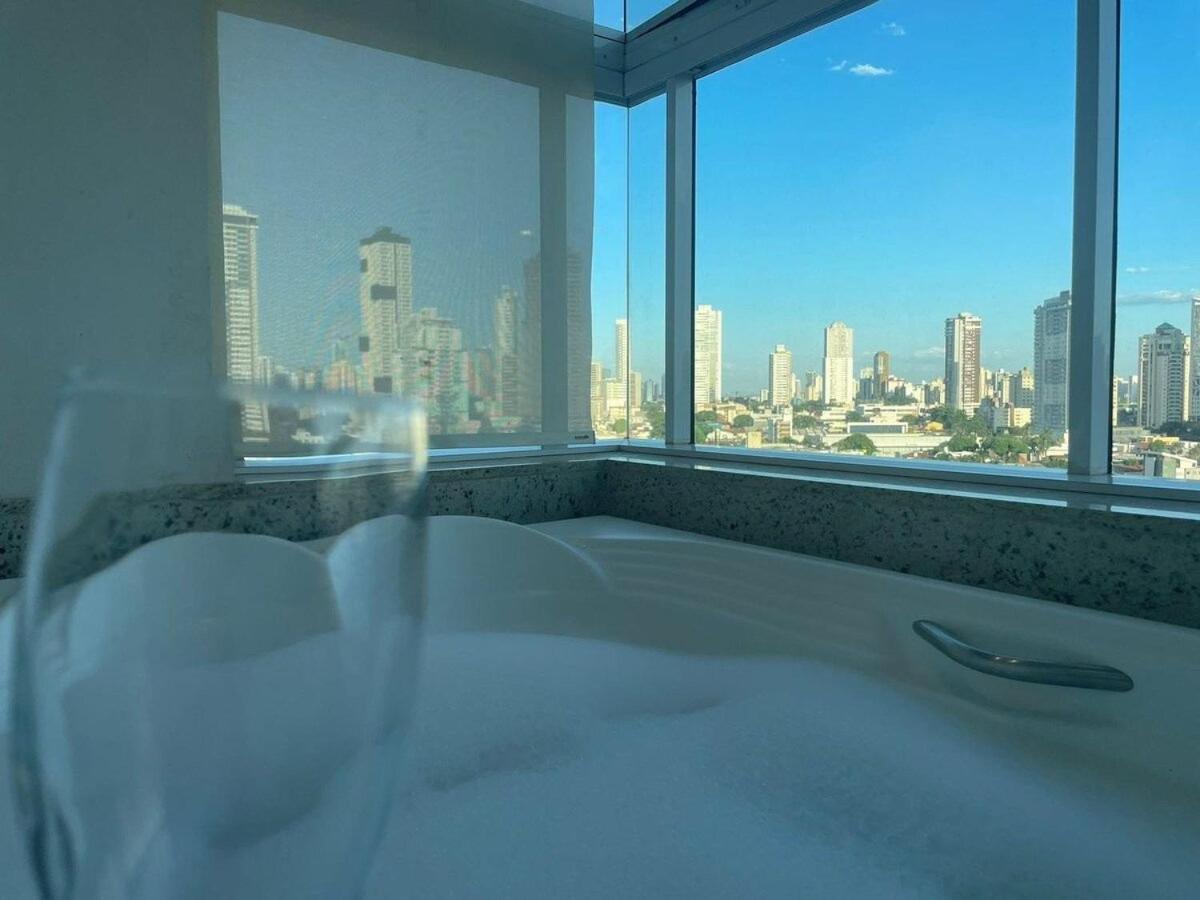 1 Qts.| 2 Hosp. | Jacuzzi Na Varanda | Linda Vista Гояния Экстерьер фото